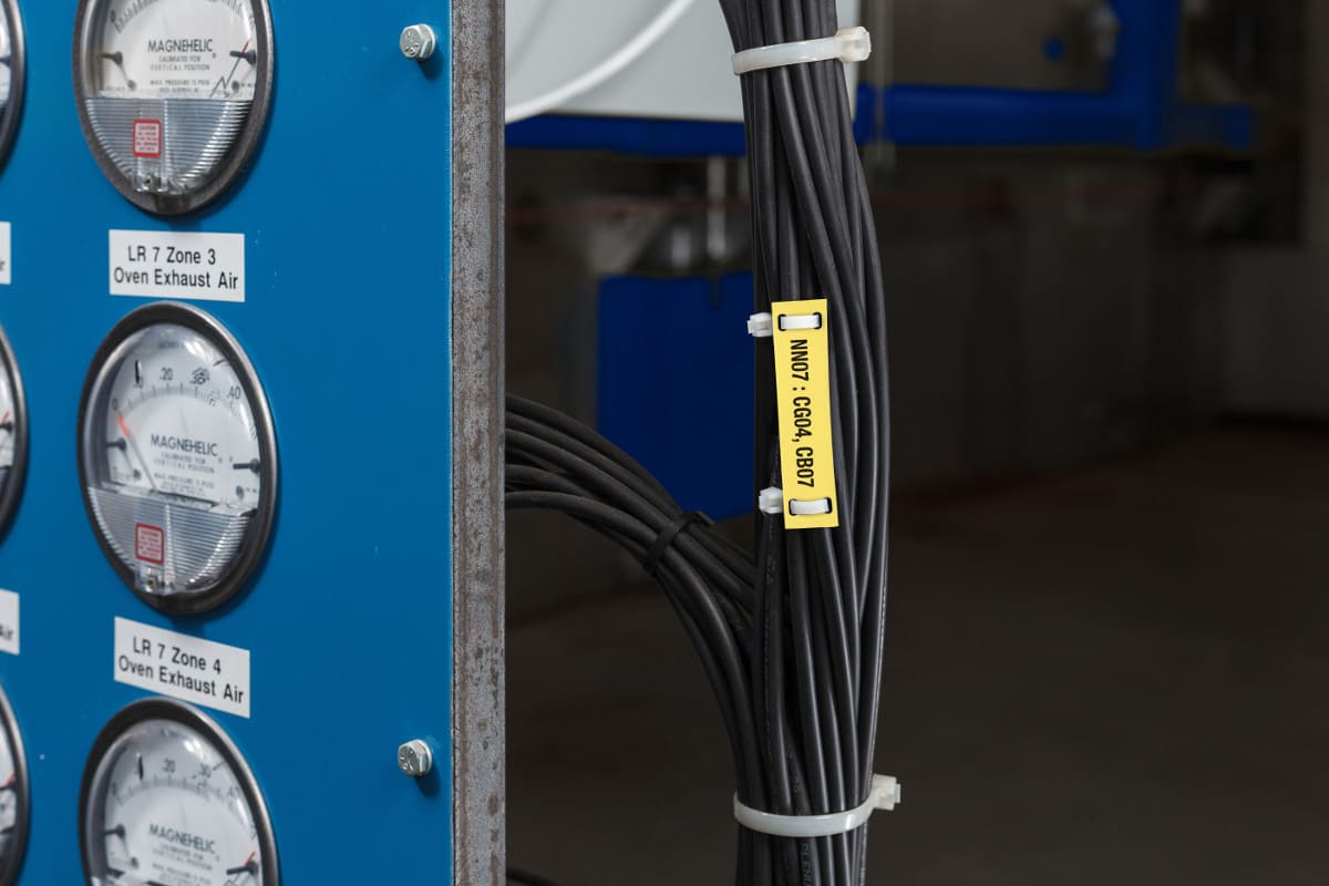 Этикетки Brady BM71H-1-7643-YL, материал В-7643, Heatex бирка под два хомута, желтая, размер 60x10 мм, 250 шт. в уп. brd622237