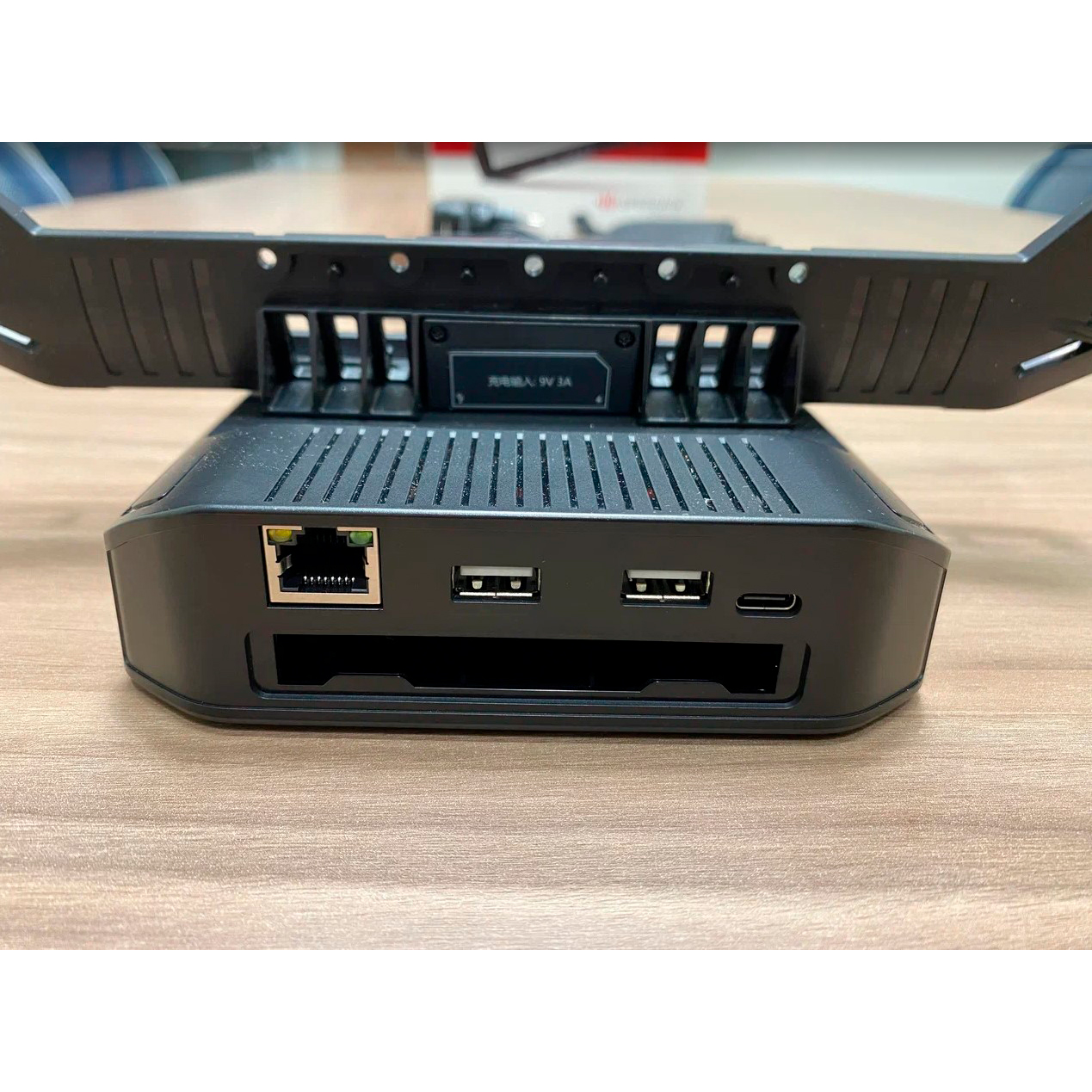 Док станция с портами USB-A и Ethernet для серии SD100 Speedata SD-DC100P